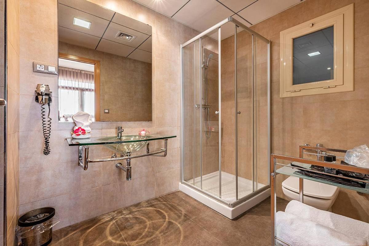 Hotel Pere III El Gran Вилафранка дел Пенедес Екстериор снимка